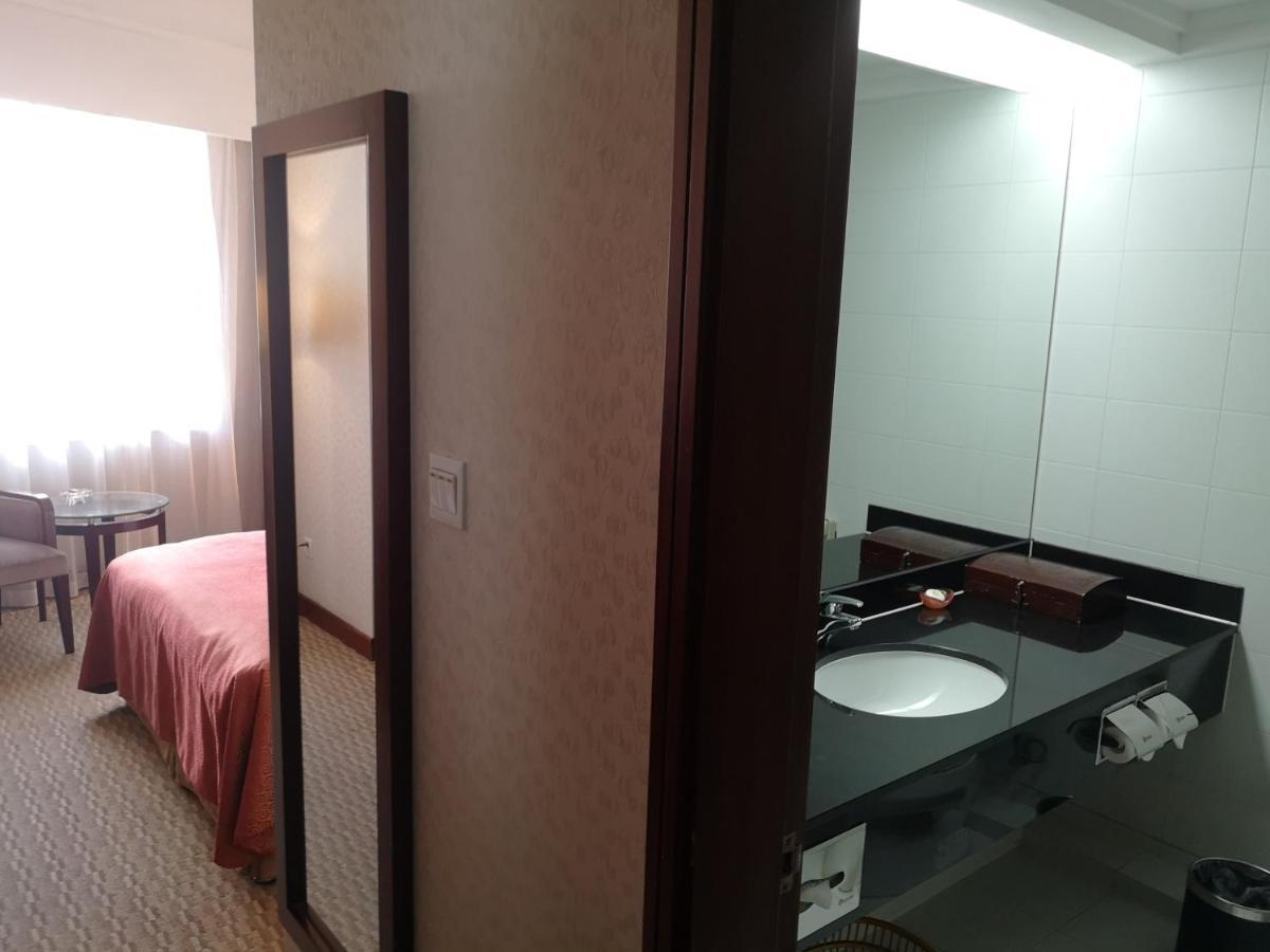 Hotel Jinling Jingyuan Plaza à Nankin Extérieur photo