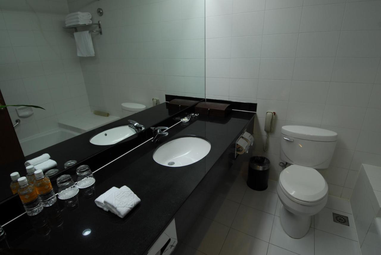 Hotel Jinling Jingyuan Plaza à Nankin Extérieur photo