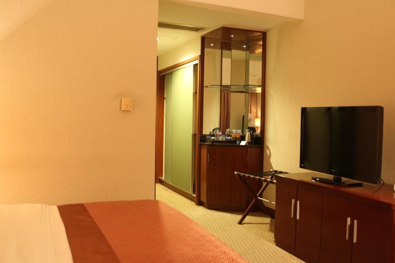 Hotel Jinling Jingyuan Plaza à Nankin Extérieur photo