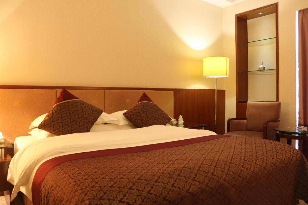 Hotel Jinling Jingyuan Plaza à Nankin Extérieur photo